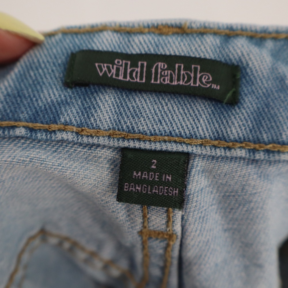 Wild Fable Womens High Rise Distressed Denim Shorts Light Wash Blue Size 2 - Picture 2 of 5